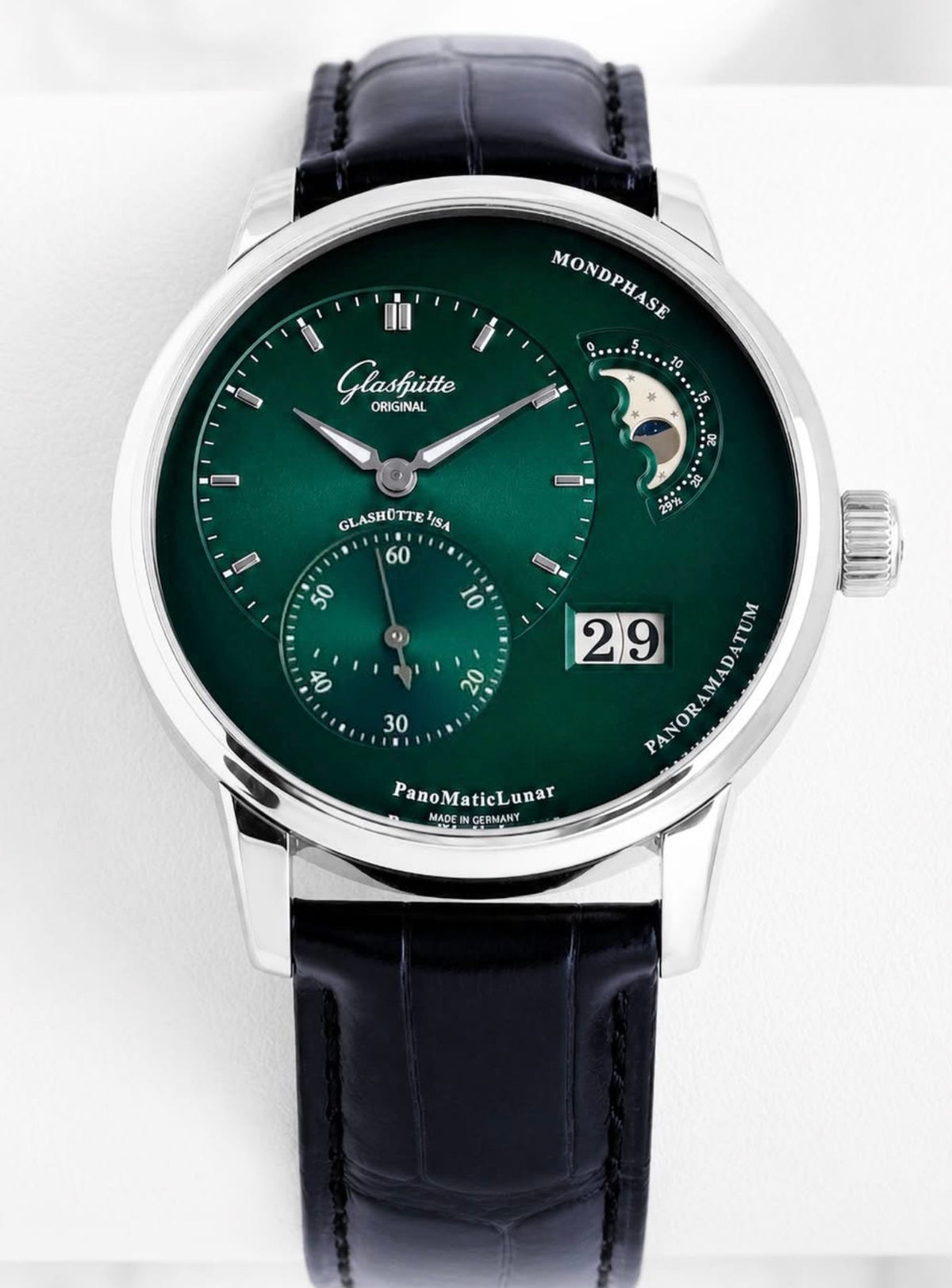 Glashütte Original PanoMaticLunar green dégradé dial with Panorama Date and moon phase