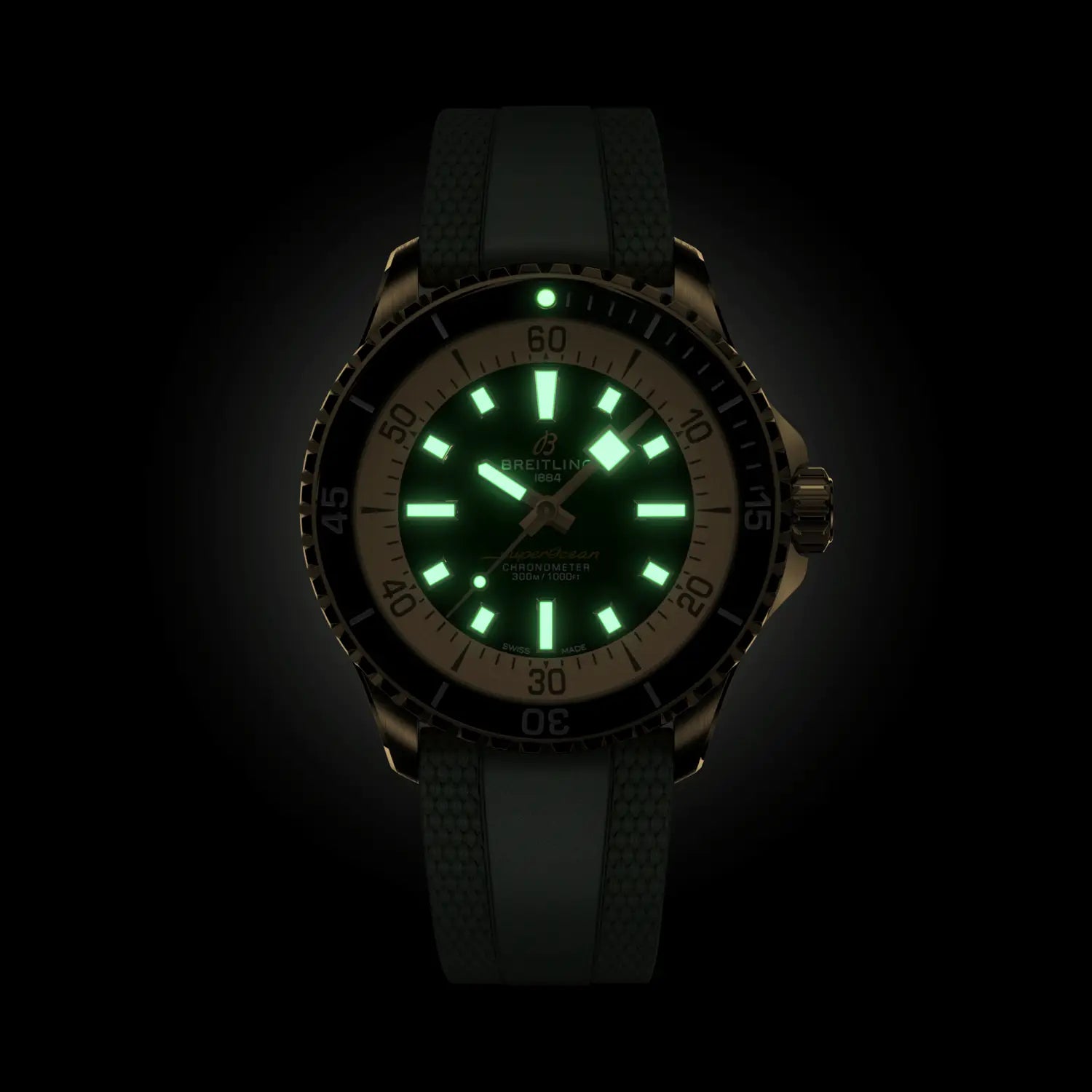 Breitling Superocean Automatic 42 reference N17375201L1S1 with Green dial, Bronze case, rubber strap, illuminated dial view