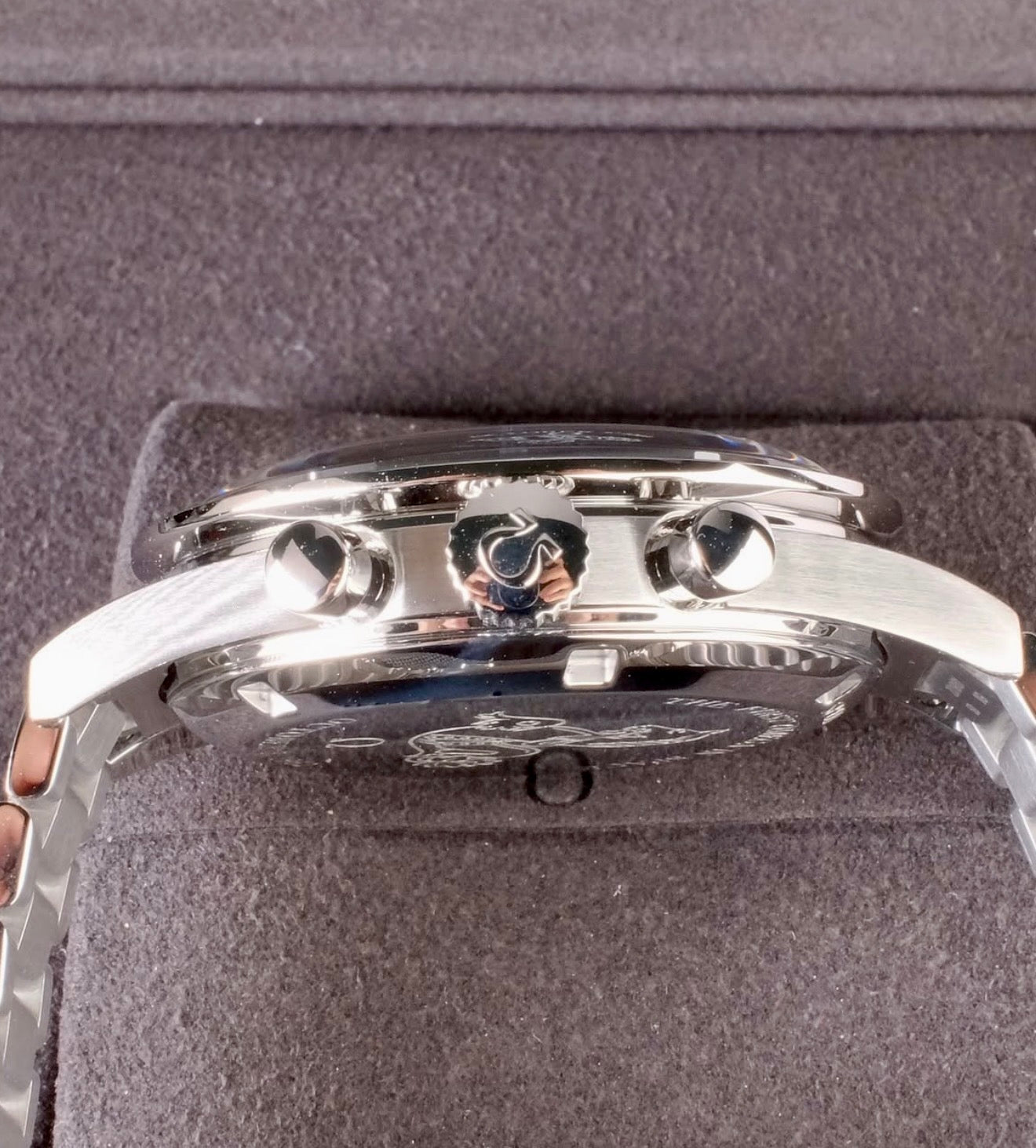 Omega Speedmaster First Omega in Space 310.30.40.50.06.001 crown pushers and case profile