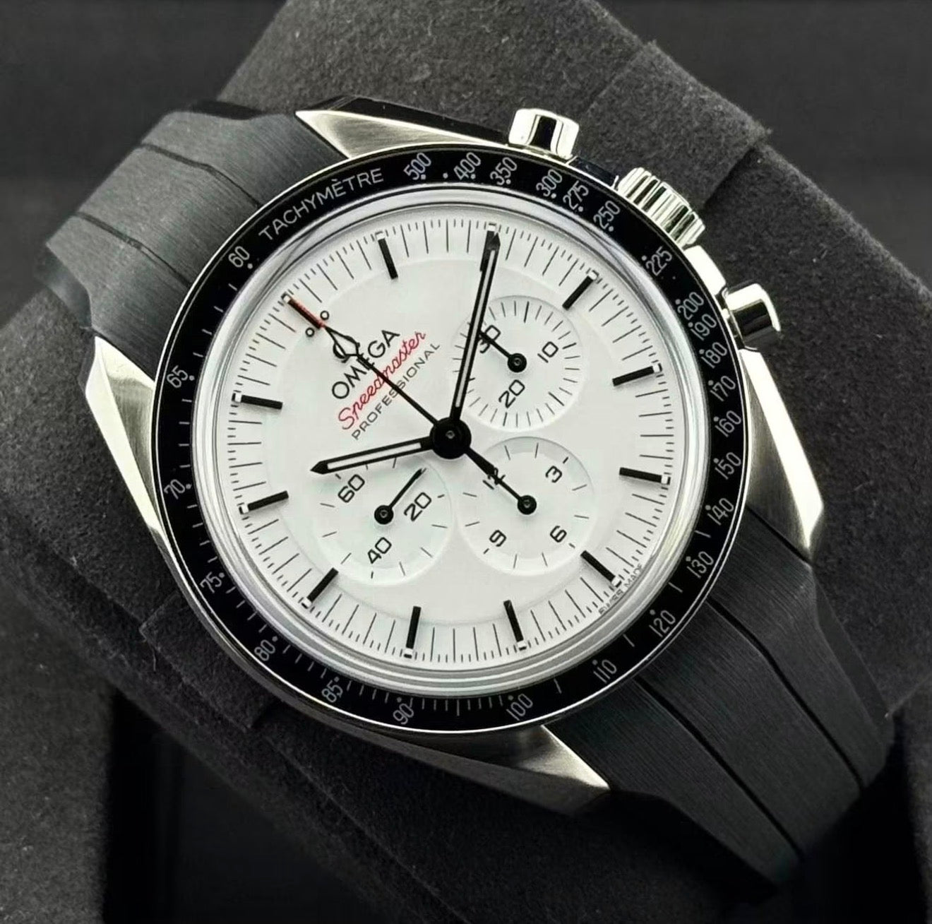 Omega Speedmaster Moonwatch Professional white dial 310.32.42.50.04.001 on black perforated leather strap, front view