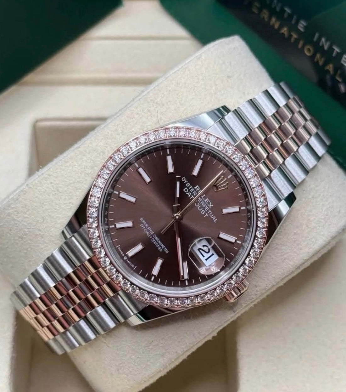 Rolex Datejust 36 126281RBR with chocolate dial, diamond bezel and steel and Everose gold Jubilee bracelet, diagonal view