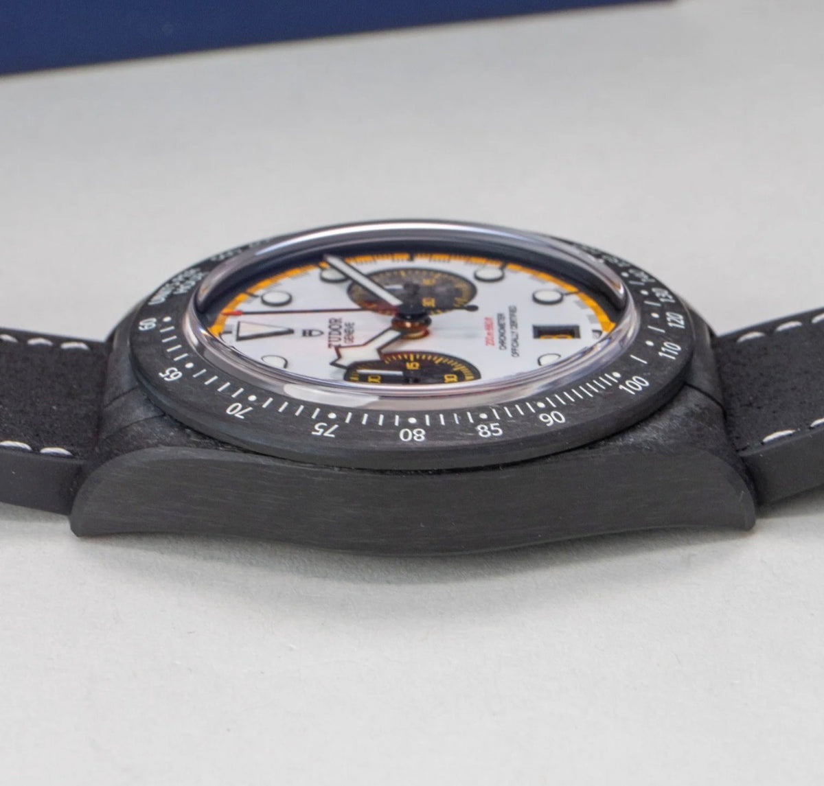 Tudor Black Bay Chrono Carbon 26 M79377KN-0003 carbon case profile