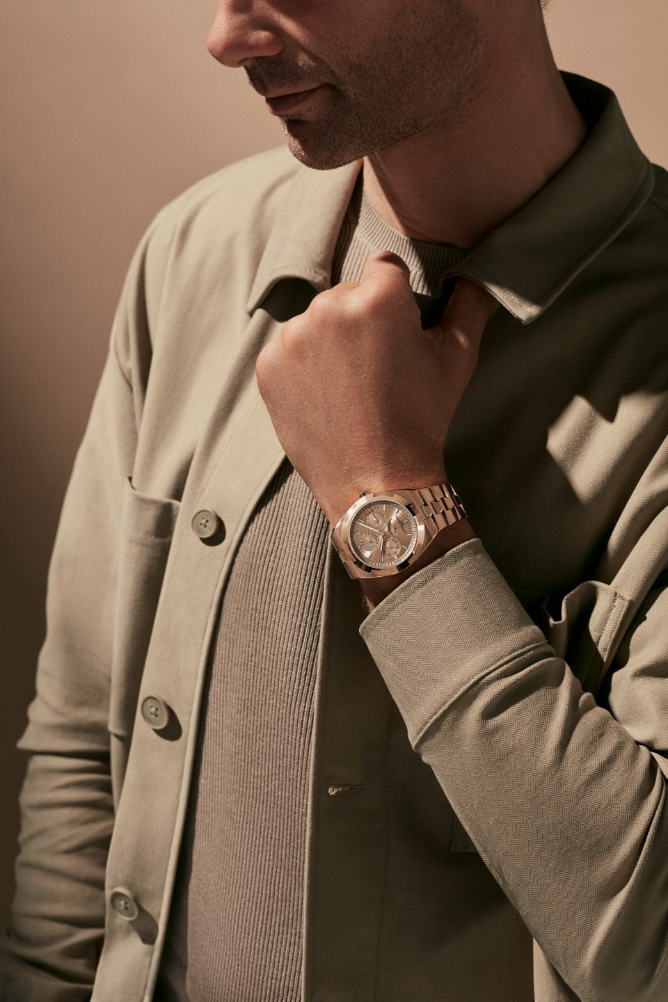 Vacheron Constantin Overseas Perpetual Calendar Ultra-Thin 41.5 mm 4300V/220R-H144 — three-quarter view