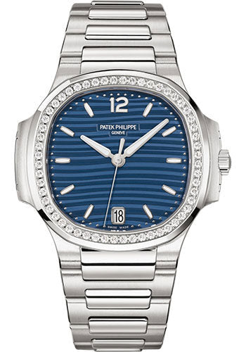 Patek Philippe Nautilus 7118/1200A-001, straight-on front view