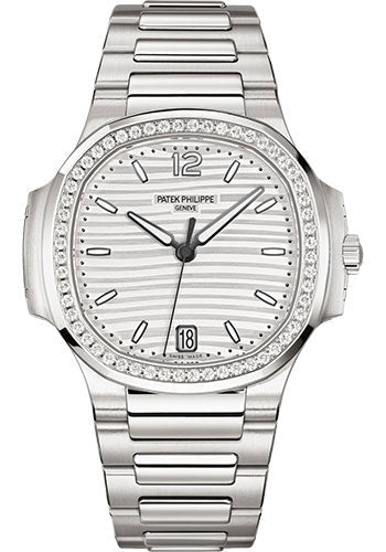 Patek Philippe Nautilus 7118/1200A-010 with silvery opaline dial, straight-on front view
