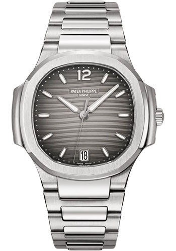 Patek Philippe Nautilus 7118/1A-011, straight-on front view