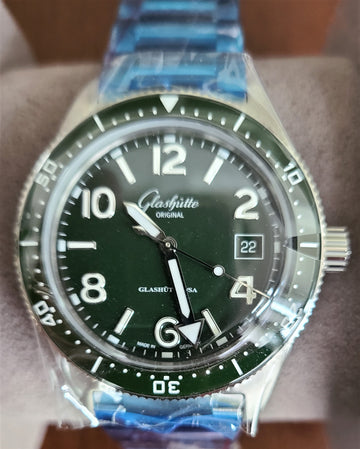 Glashutte Original SeaQ 39.5 mm Green Dial Unworn Ref: 1-39-11-13-83-70